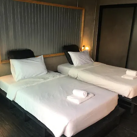 Bed Stop Hotel Chiangmai Chiang Mai Exterior photo