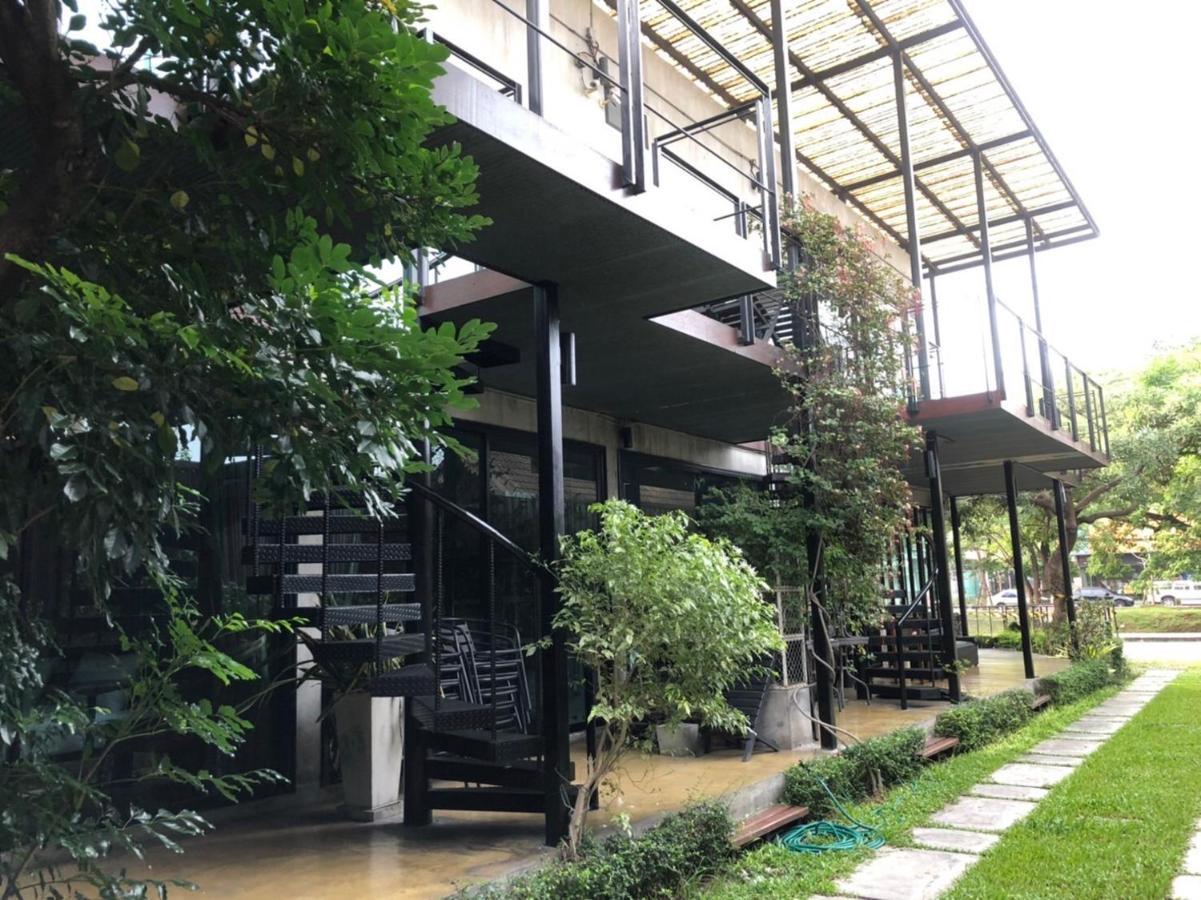 Bed Stop Chiangmai Отель 3*